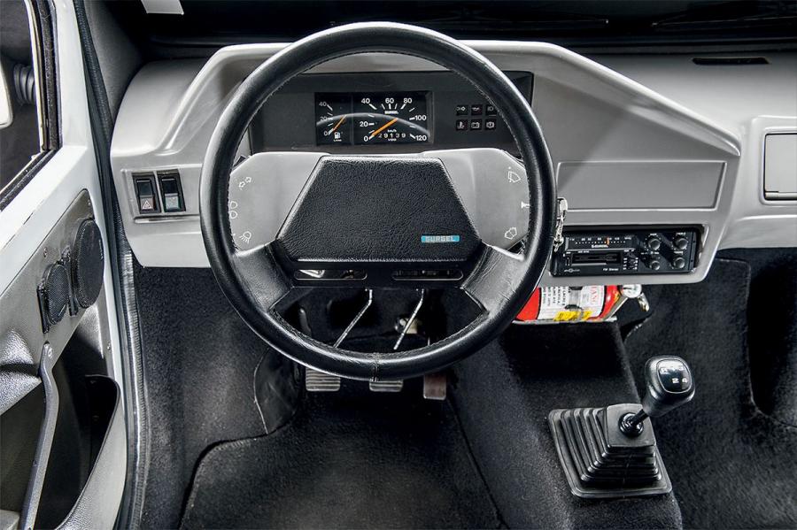 Торпедо Gurgel BR-800 SL 1988 года  (фото 3 из 6)